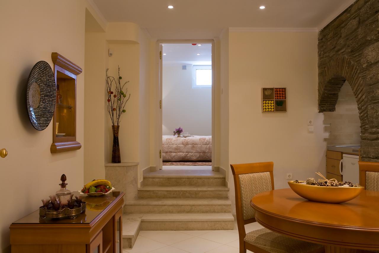Andria Suites Ándros Exteriér fotografie