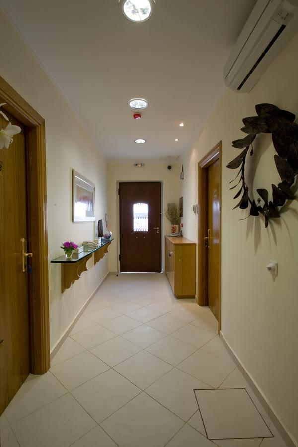 Andria Suites Ándros Exteriér fotografie