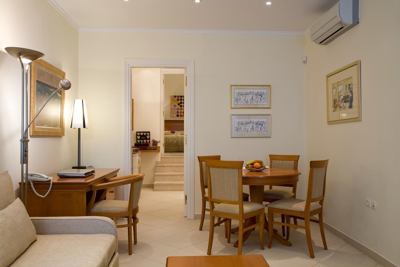 Andria Suites Ándros Exteriér fotografie